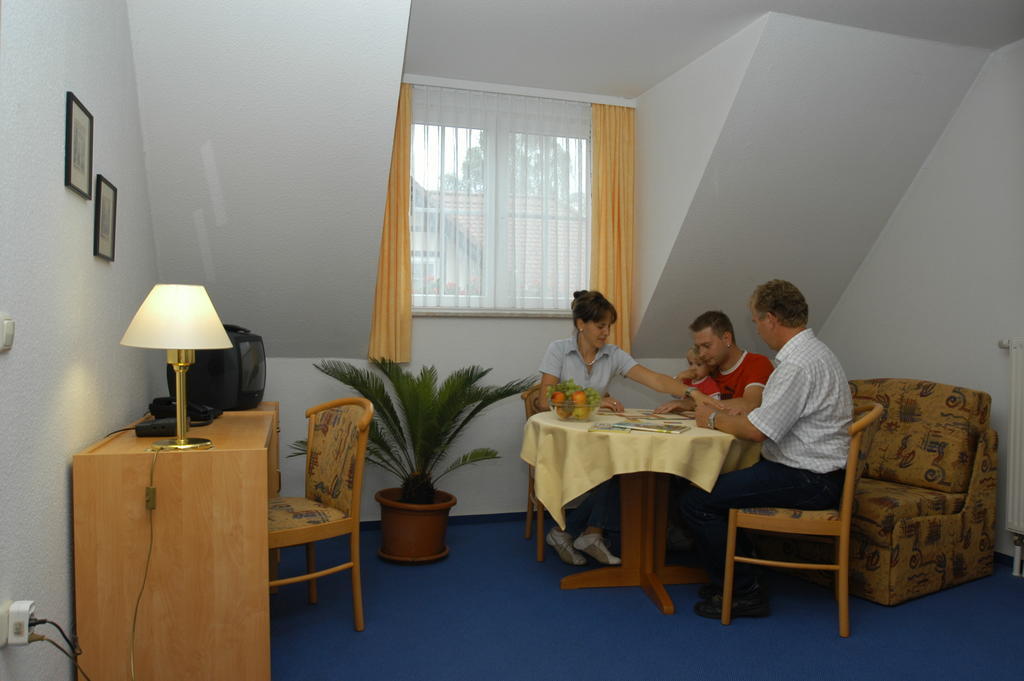 林登霍夫膳食公寓酒店 Kromsdorf 客房 照片